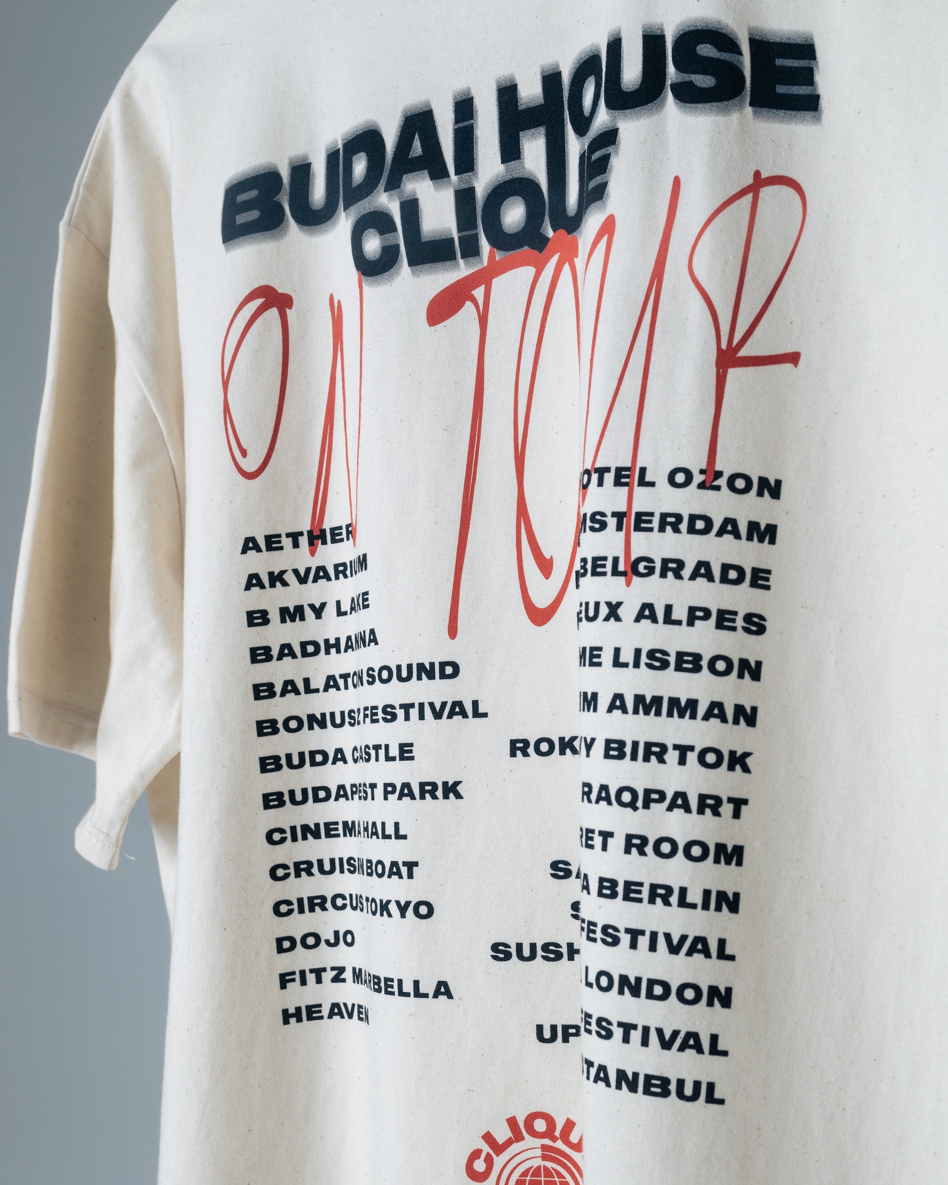 TOUR TEE